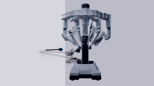 O diferencia uma cirurgia robótica de uma laparoscópica?